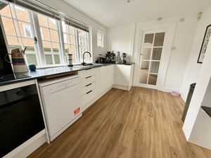 Photo 16- click for photo gallery